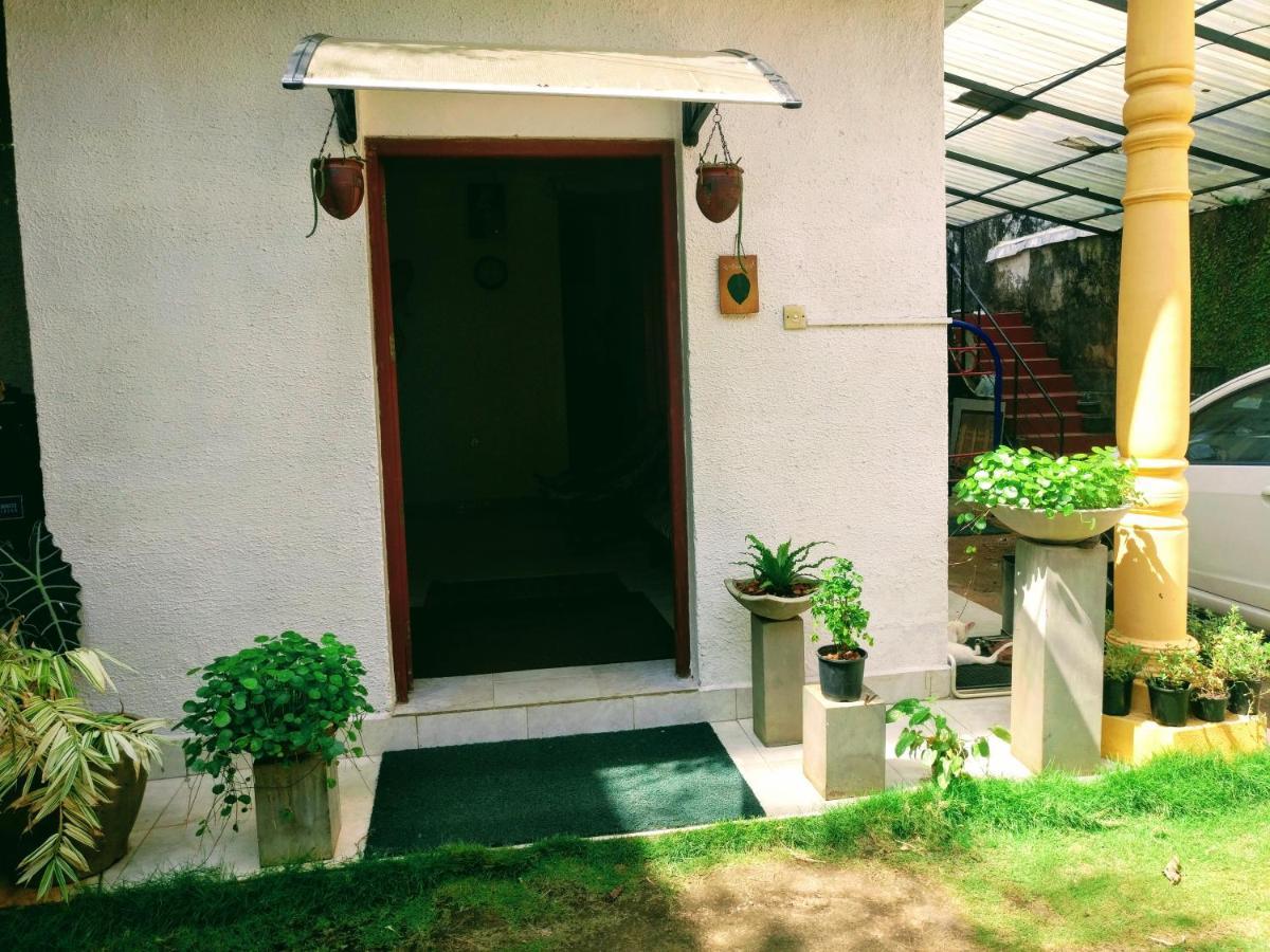 Villa Two Residence Dehiwala-Mount Lavinia Exterior foto