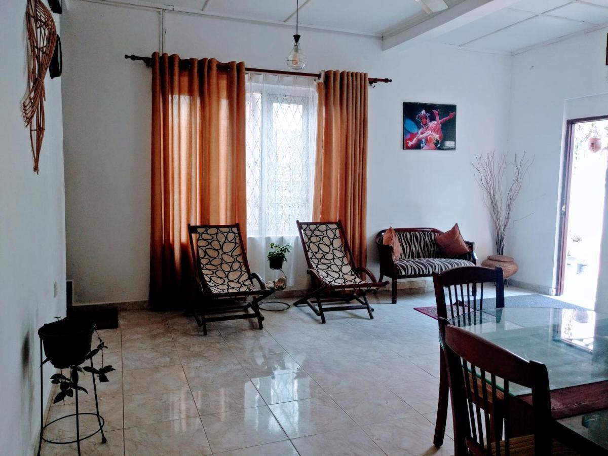 Villa Two Residence Dehiwala-Mount Lavinia Exterior foto